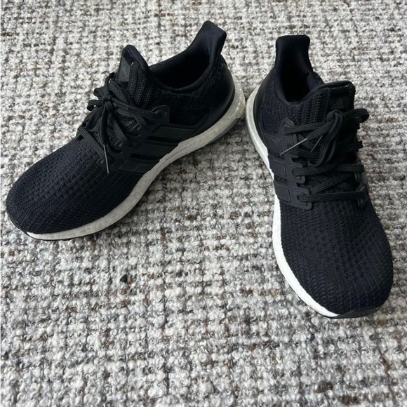 Adidas UltraBoost 7 - Picture 3 of 7